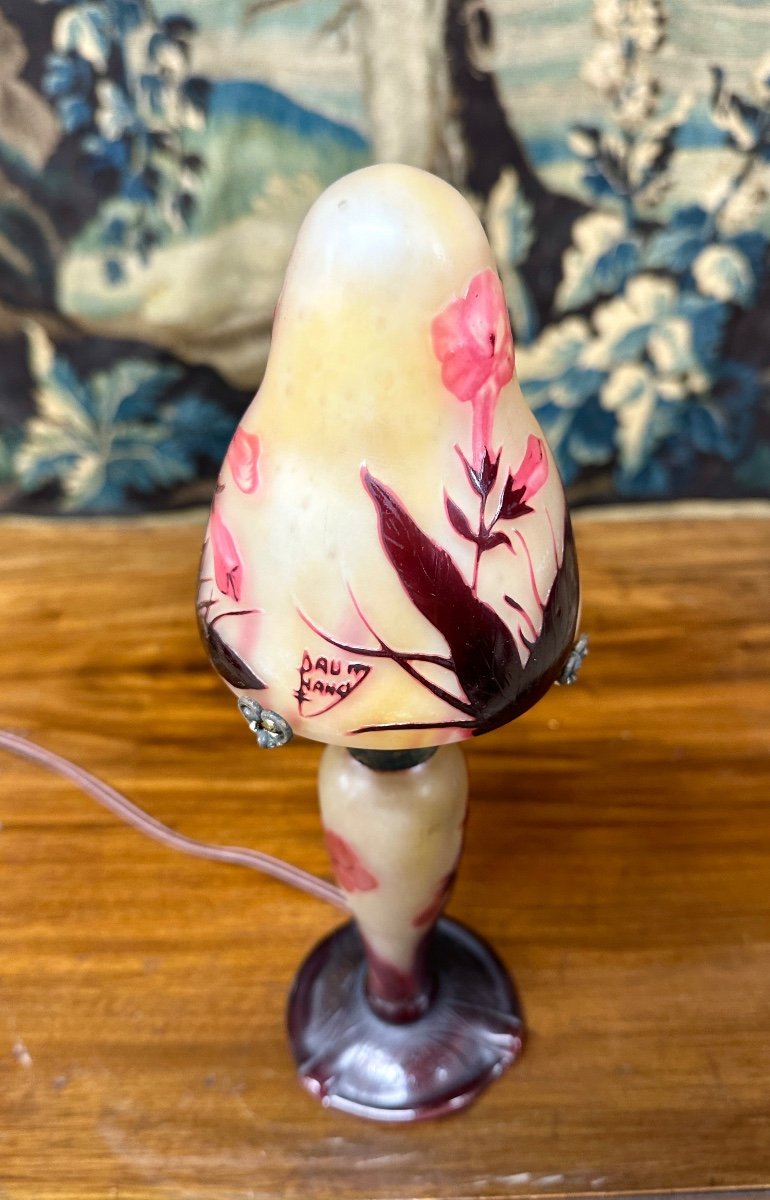 Daum Nancy - Small Lamp Or Night Light With Pink Tobacco Flowers. Art Nouveau Glass Paste-photo-4