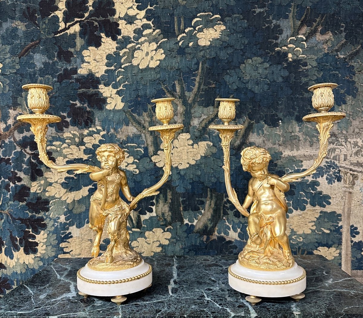 Paire De Candélabres Style Louis XVI Bronze Doré à Décor D’amour, D’après Clodion, Napoléon III