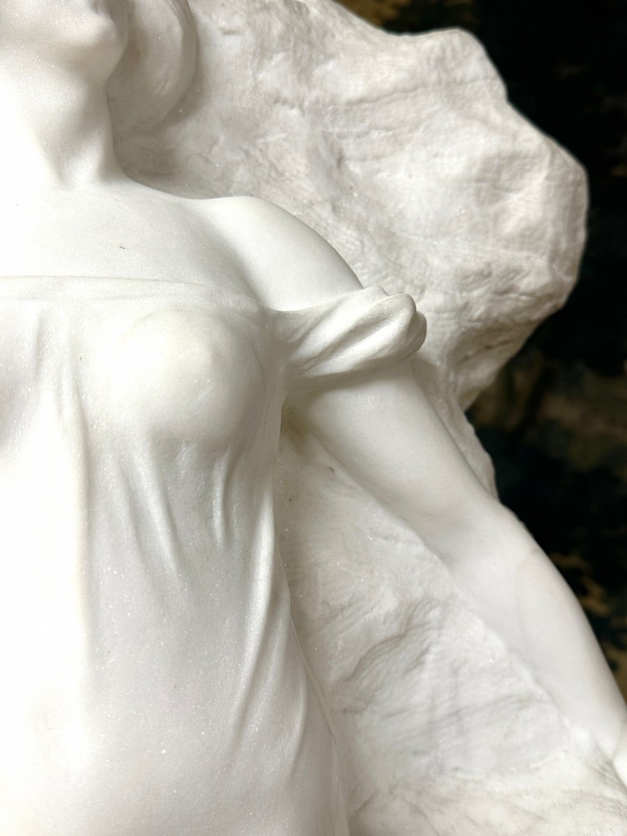 Statue En Marbre De Carrare D’une Femme élégante à La Longue Robe, Sculpture Art Nouveau-photo-4