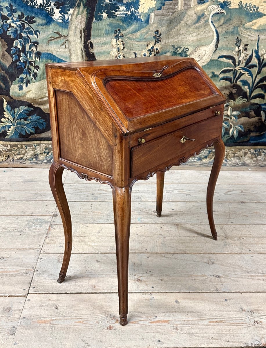 Petit Bureau Dos D’âne En Acajou, Travail De Port XVIIIeme Siècle. époque Louis XV. -photo-3