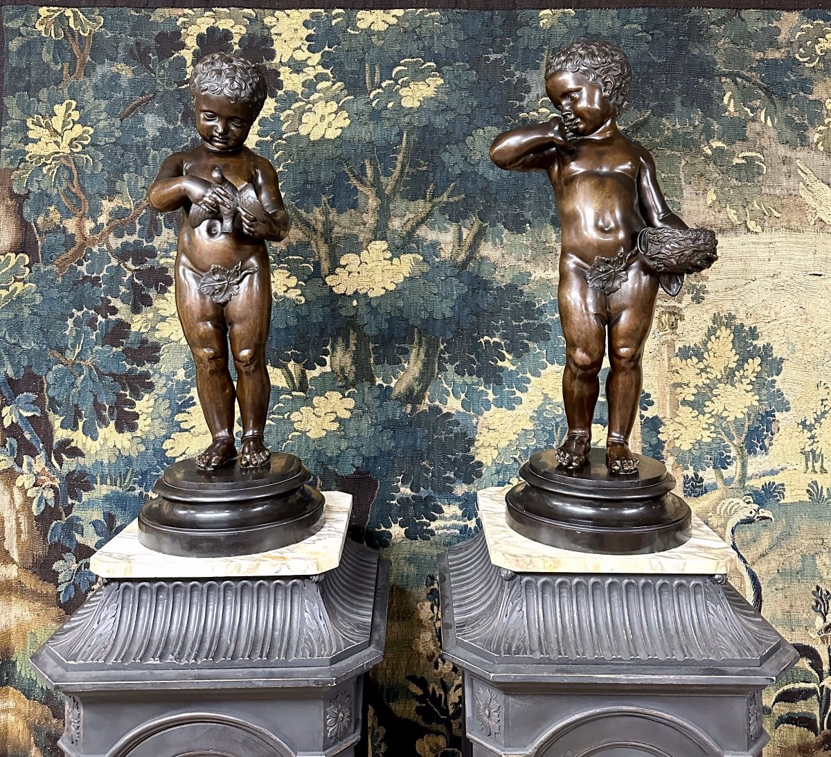 After Jean Baptiste Pigalle - Pair Of Bronze Baby Sculptures, 19th Century Period -photo-2