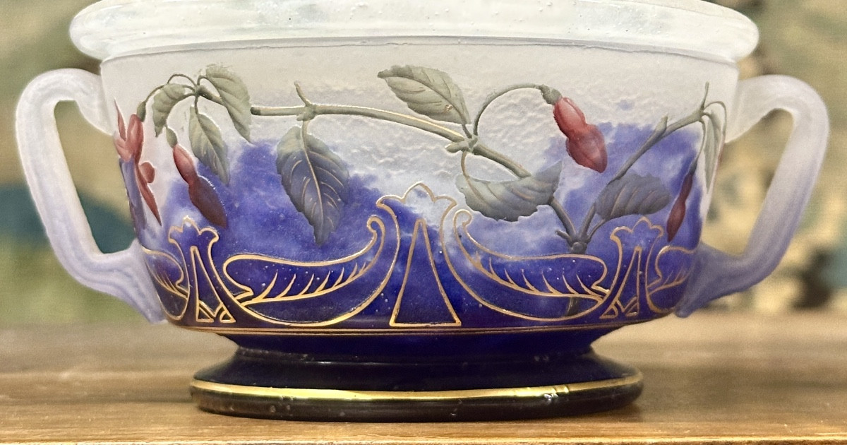 Daum Nancy - Rare Covered Pot With Fuchsia Decor. Art Nouveau Glass Paste Vase-photo-4