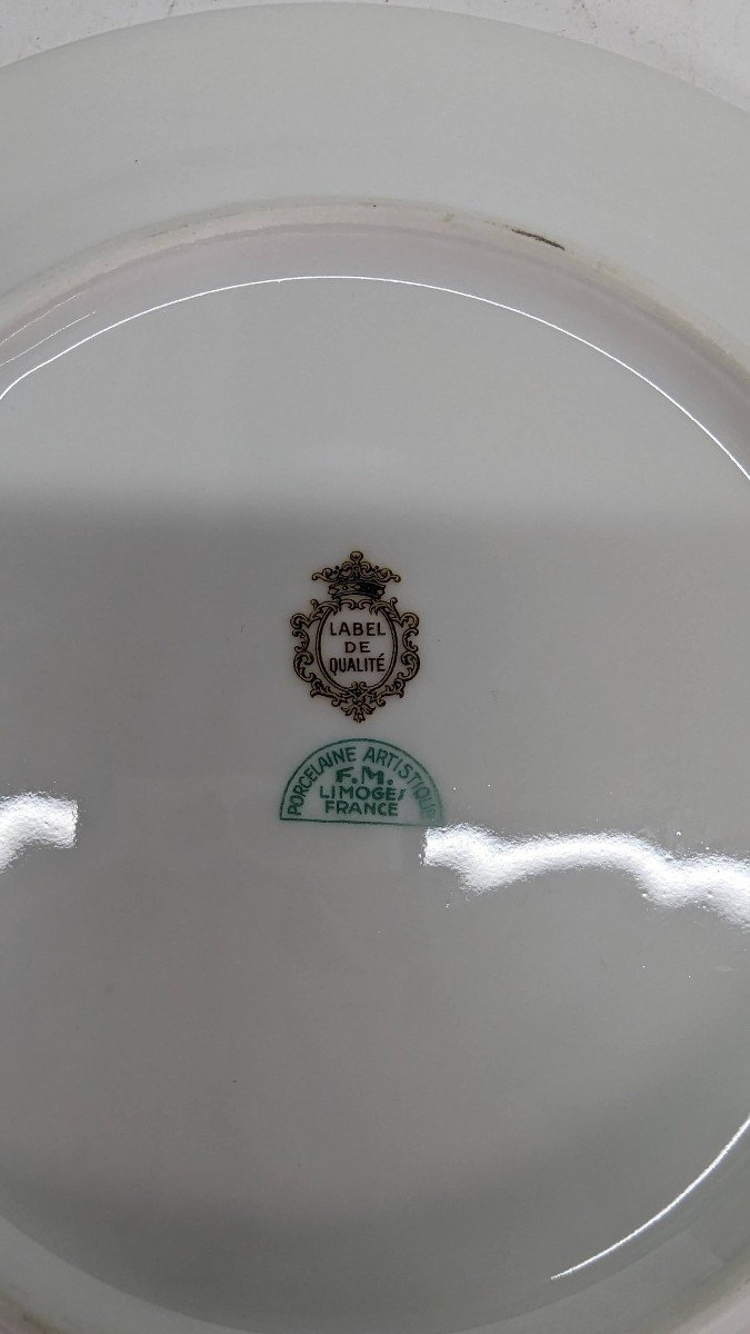 Service En Porcelaine Maîtres Porcelainiers Limougeauds Aux Chevrons Dorés 73 Pièces-photo-3