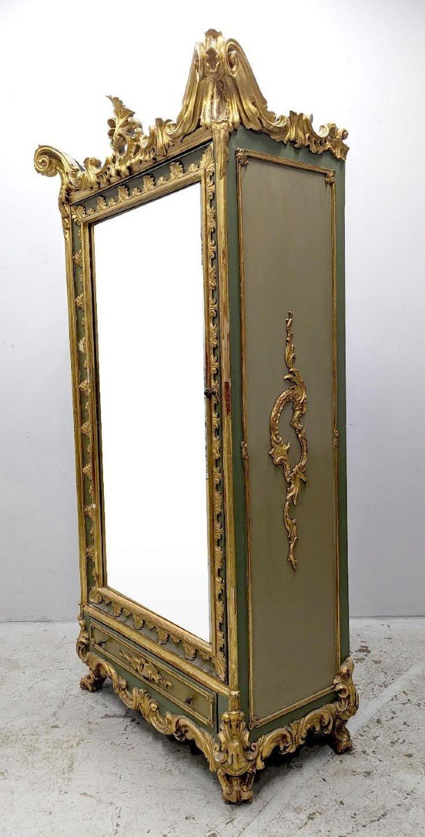 Pair Of Golden Lacquered Turinese Cabinets From The Beginning Of The Nineteenth Century.-photo-7
