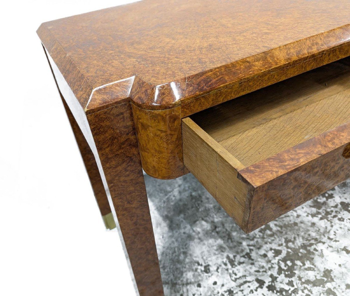 Art Deco Console Desk In Amboyna Burl With Brass Handles And Shoes -photo-3