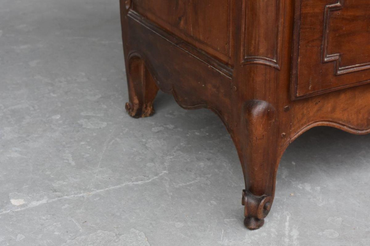 Walnut Dresser In Walnut Eighteenth Time 3 Drawers Feet Snails-photo-3