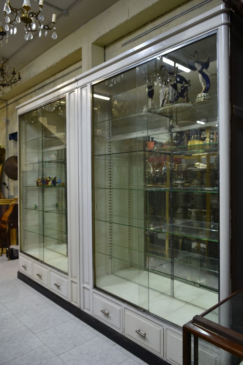 Pair Of Lacquered Store Windows With Sliding Doors 1900s-photo-3