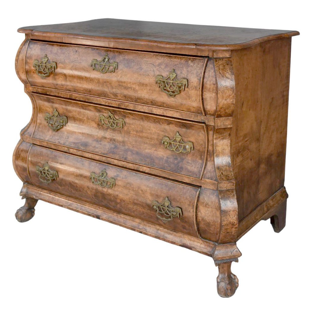 Commode Hollandaise  d'époque XVIIIème En Loupe De Noyer 