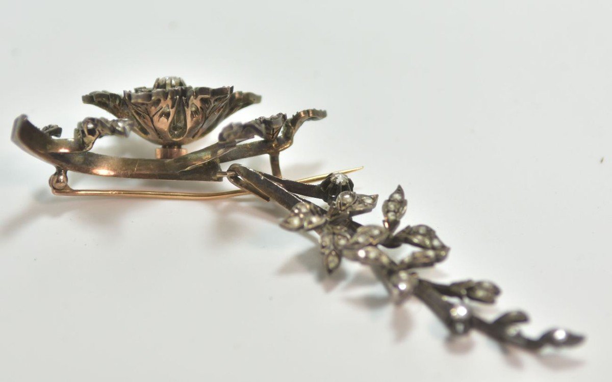 Trembleuse Brooch In Gold And Silver Composed Of 4 Articulated Strands And 1 Floral Pattern-photo-2