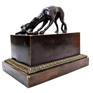 Encrier Restauration En Bronze à Décor De Chien De Chasse Au Lapin 