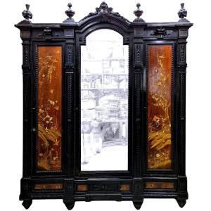  Armoire Napoléon III à Décor De Panneaux En Laque Et Incrustations Japonais époque Meiji