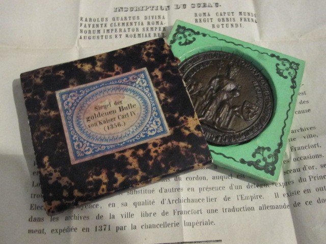 Seal Of The Golden Bull. 19th Century Reproduction With Original Case And Explanatory Document-photo-3