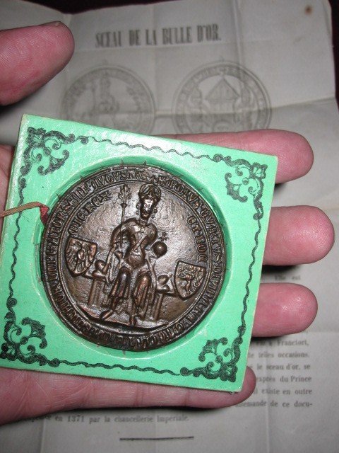 Seal Of The Golden Bull. 19th Century Reproduction With Original Case And Explanatory Document-photo-5