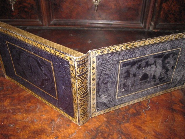 Box In The Form Of A Book Or Album. Delicate Binding Work With A Romantic Taste-photo-1