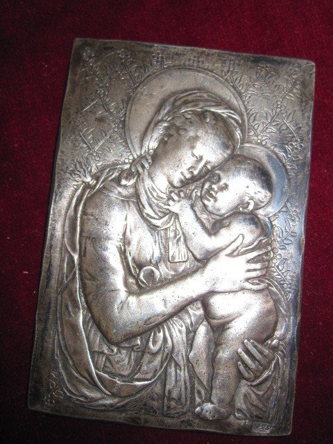 Virgin And Child. Plate In Italian Silver Following The Renaissance Models. Great Tower-photo-5