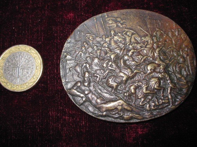 Battle Scene. Oval Plaque In Bronze S. XVII. Probably German Or Flemish Work-photo-3