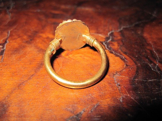 Roman Or Byzantine Ring With "cat's Eye" Agate, Original Setting In Gold Or Electrum-photo-1