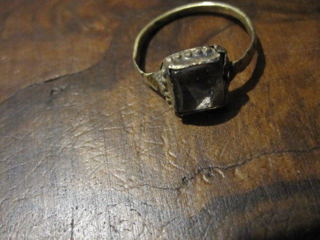 Bague Renaissance En Argent Doré Et Cristal De Roche. 16ème Ou 17ème Siècle