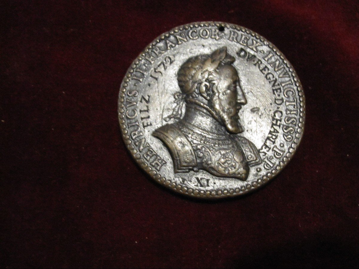 Renaissance Medals: 3 Different Pieces Of Henrique Ii. One With An Engraved Date Of 1572-photo-3