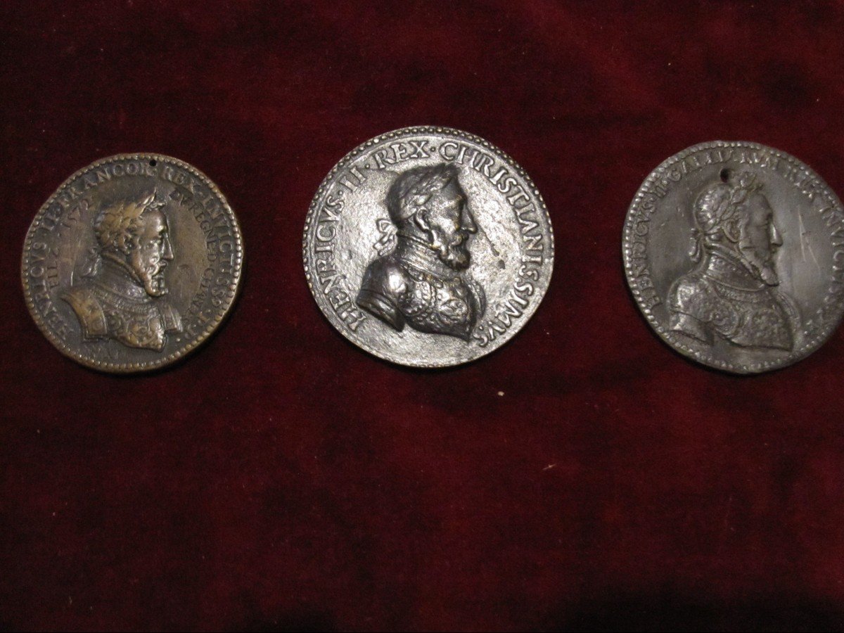 Renaissance Medals: 3 Different Pieces Of Henrique Ii. One With An Engraved Date Of 1572