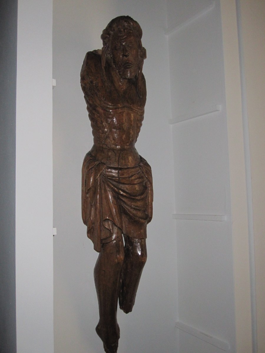 Transitional Crucified From Roman To Gothic Carved In Wood (14th Century)-photo-2