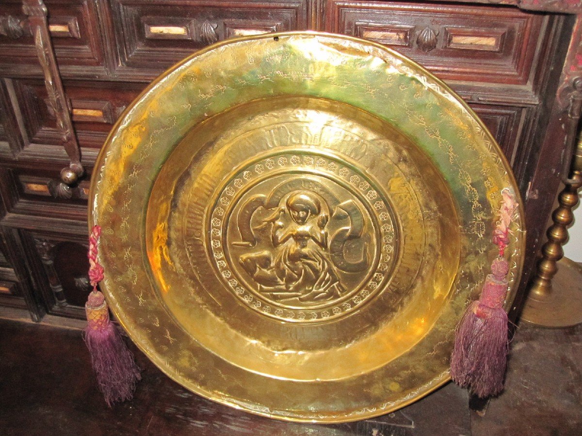 Nuremberg Offerings Plate. XVI Century-photo-2