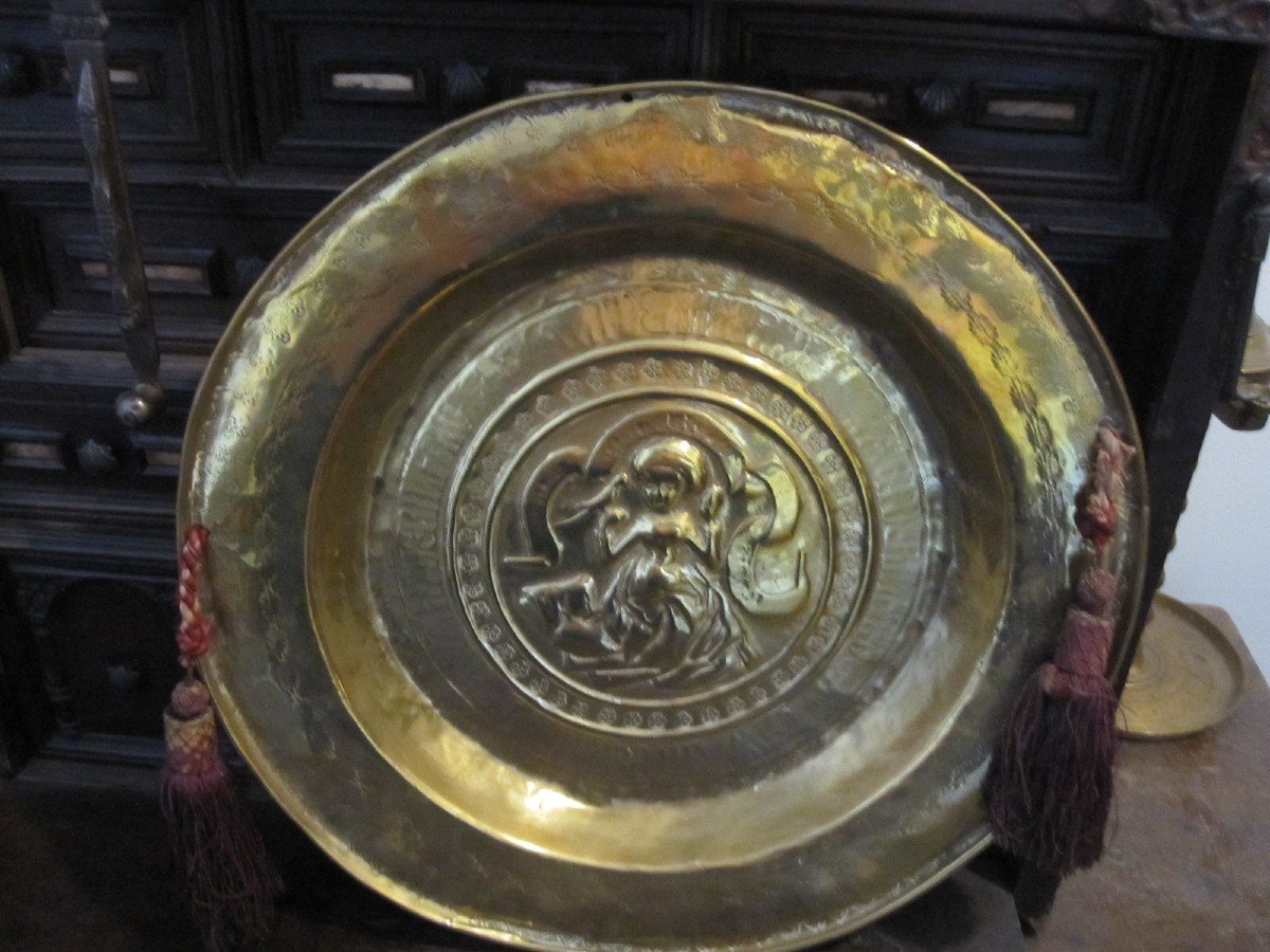 Nuremberg Offerings Plate. XVI Century-photo-4