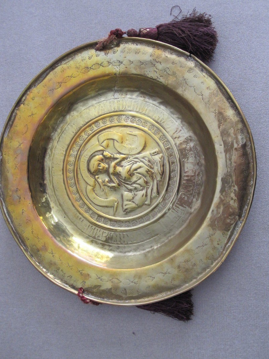 Nuremberg Offerings Plate. XVI Century-photo-5