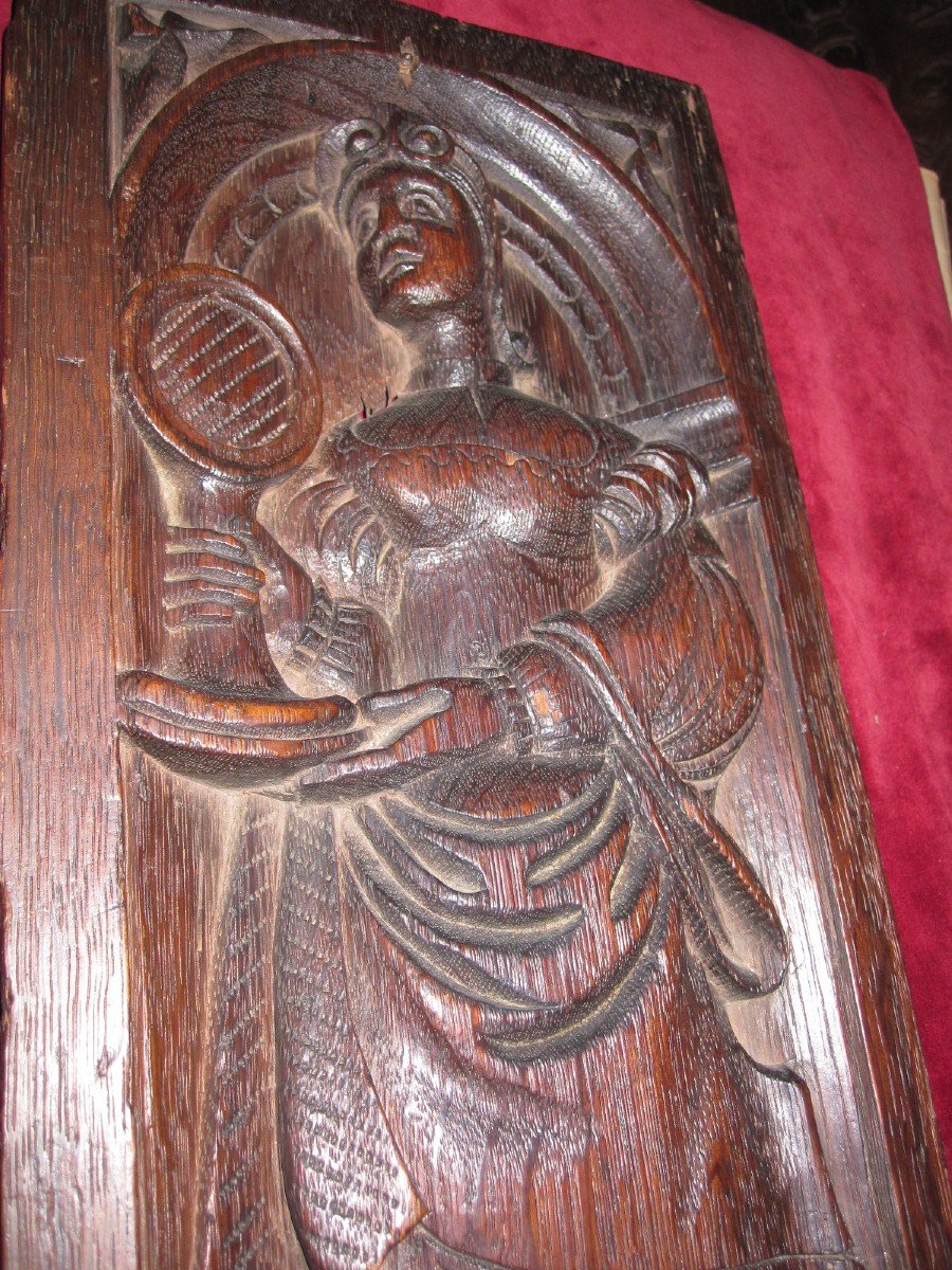 Renaissance Panel In Carved Wood Representing An Allegorical Figure Of Prudence-photo-4