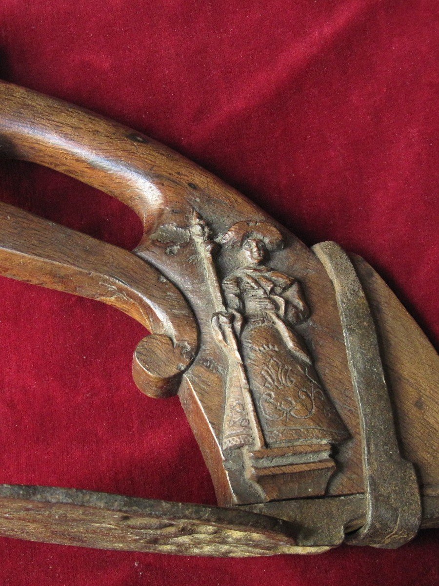 Beautiful Carved Carpenter Adze From The 18th Century-photo-3