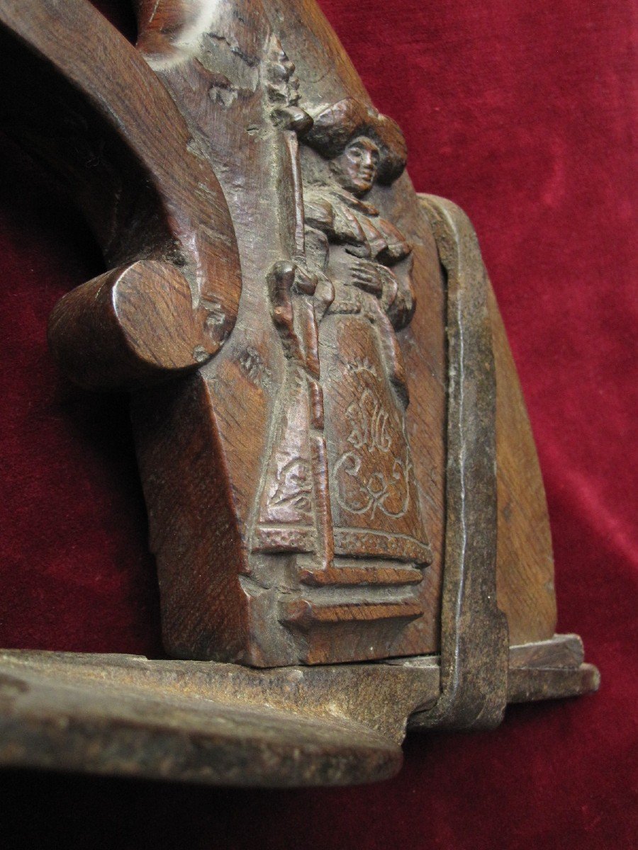 Beautiful Carved Carpenter Adze From The 18th Century-photo-4