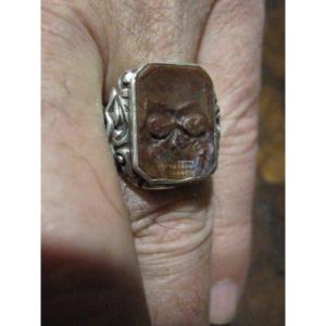 Memento Mori. Ring With Carnelian Carved Incussive Shape, For Seal. 18th Or 19th Century