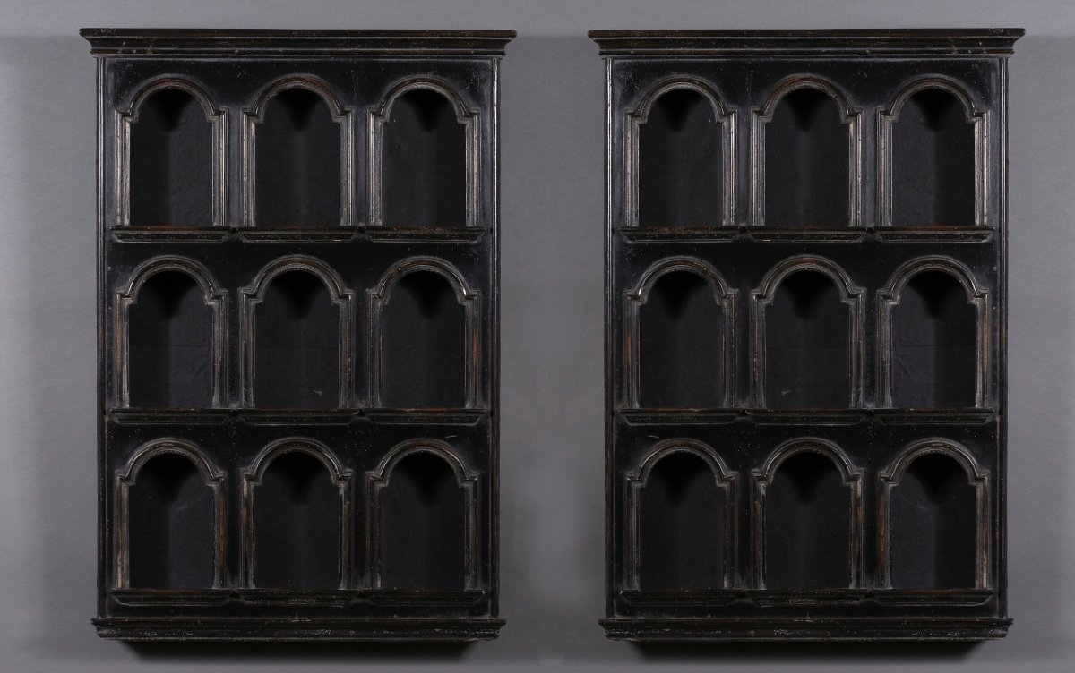 Pair Of Small Wall Units For Objects Of Curiosities Or Small Libraries, 20th Century.