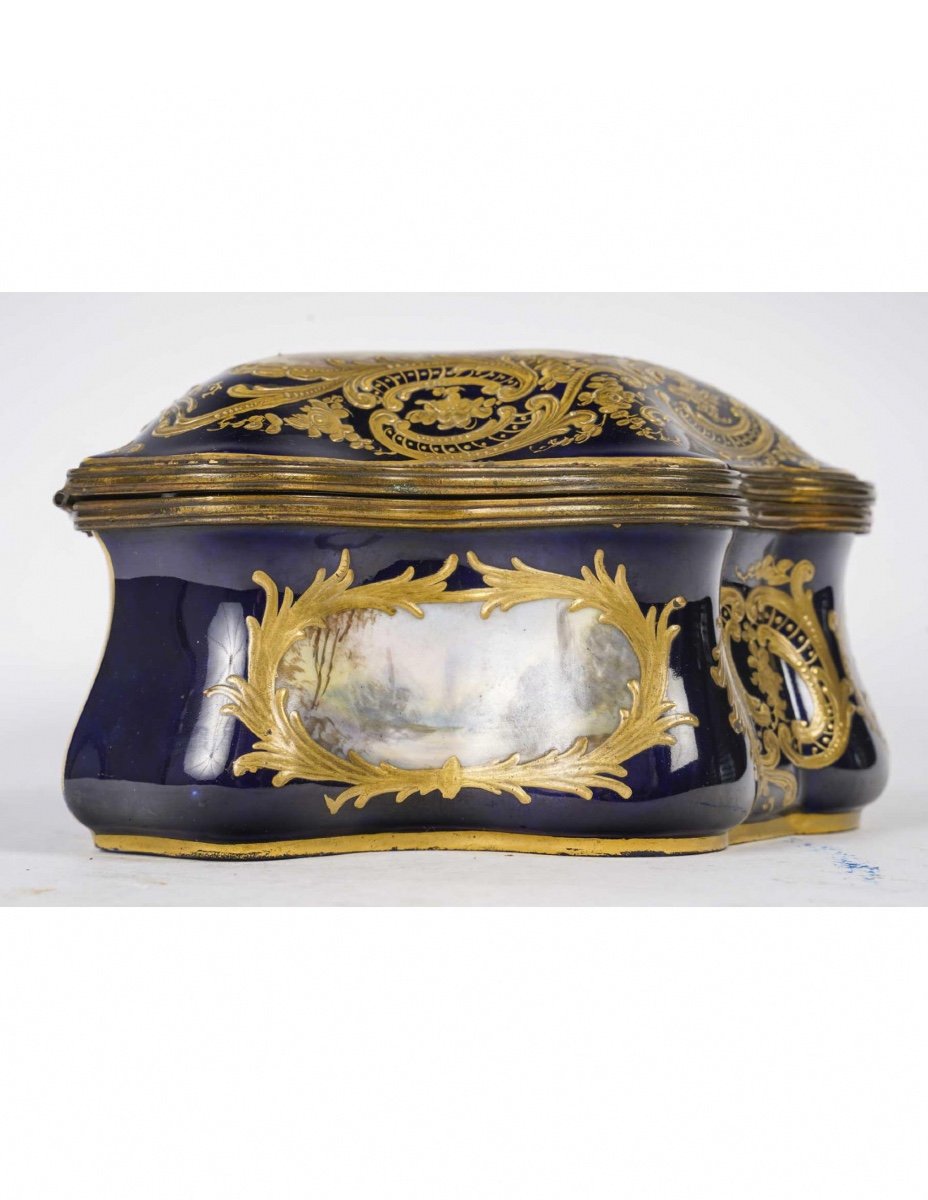 Box In Sèvres Blue, Enameled And Gilded Decorations, 19th Century, Napoleon III Period.-photo-1