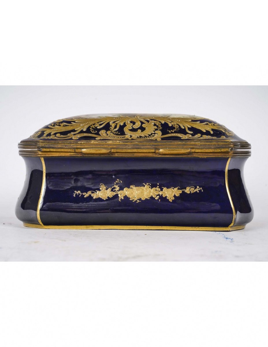 Box In Sèvres Blue, Enameled And Gilded Decorations, 19th Century, Napoleon III Period.-photo-2