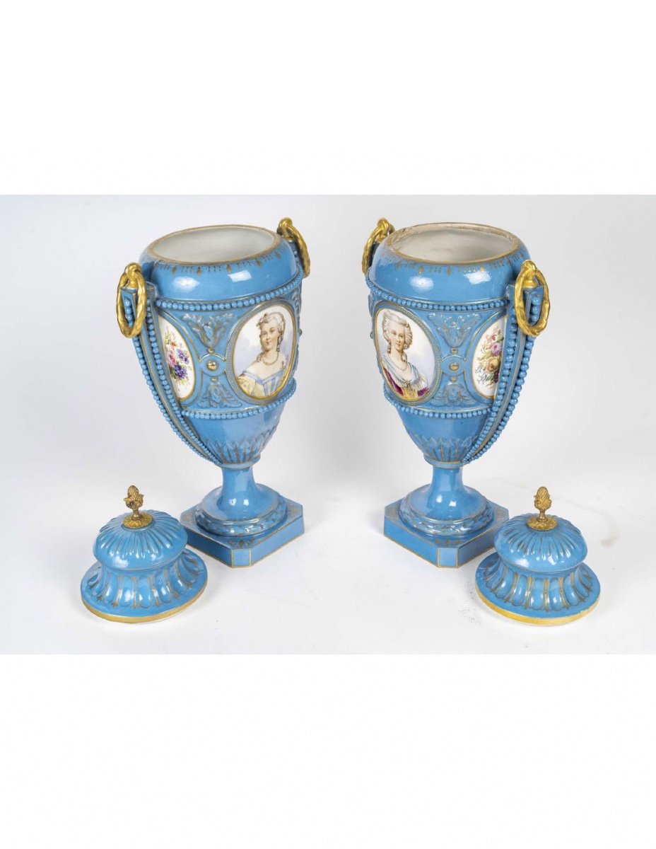 Pair Of Covered Vases In Sèvres Porcelain, 19th Century, Napoleon III Period.-photo-4