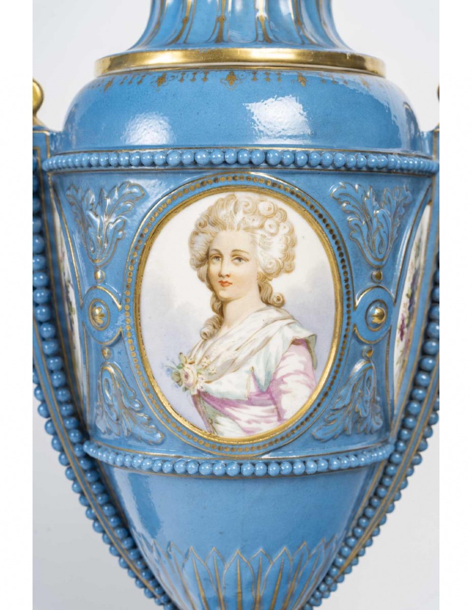 Pair Of Covered Vases In Sèvres Porcelain, 19th Century, Napoleon III Period.-photo-5