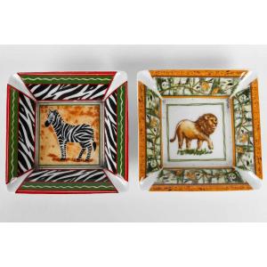 2 Cendriers De Table Aux Motifs Animaliers, Porcelaine Peinte.