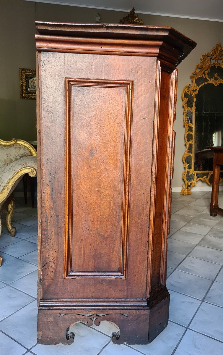 Walnet Paneled Chest Of Drawers With 17th Century Cabinet And Drawer-photo-3