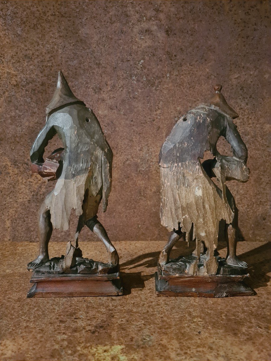 Pair Of Wooden Sculptures Depicting Two Traditional Witches-photo-2