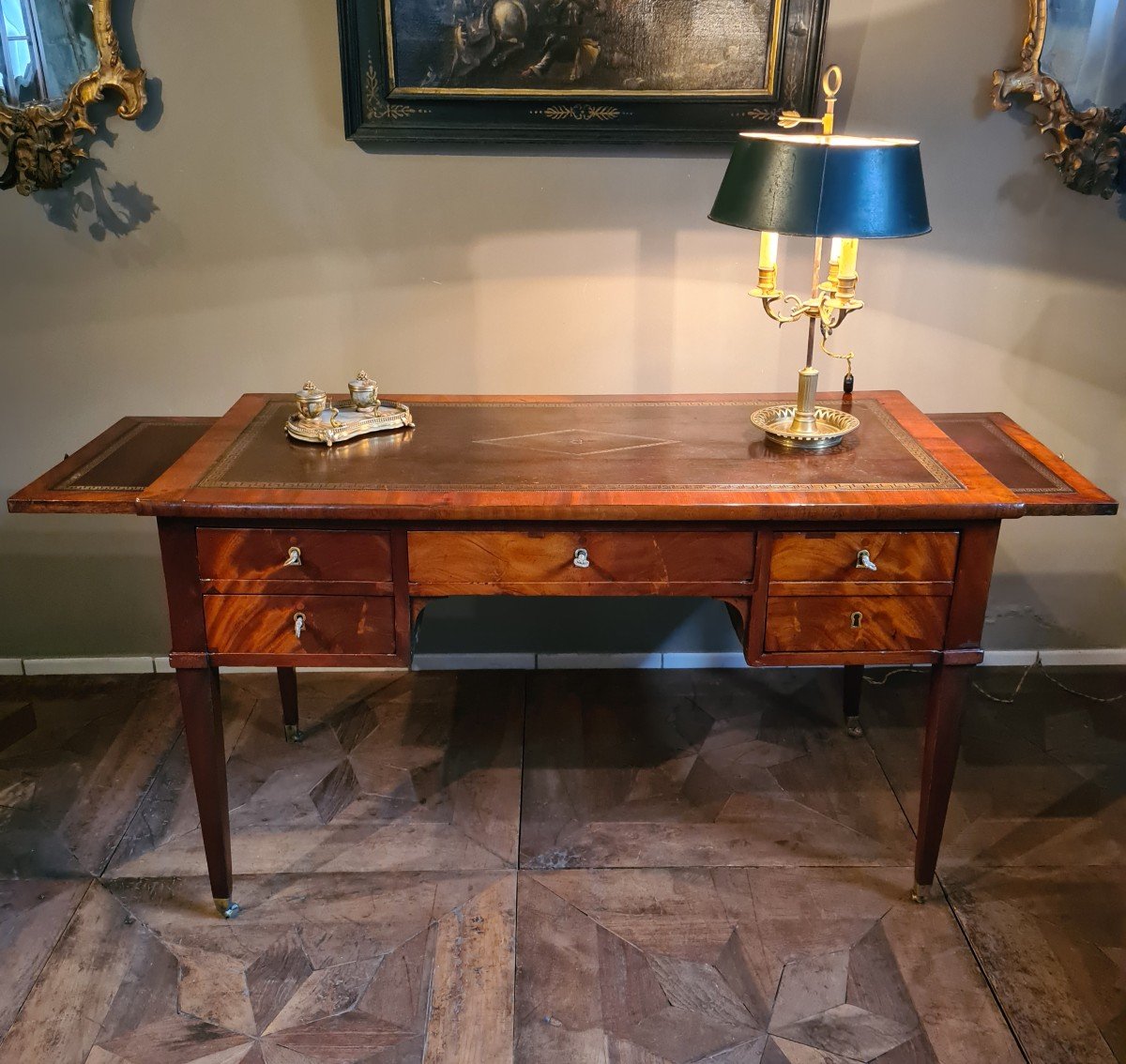 19th Century French Mahogany Veneered Desk-photo-2