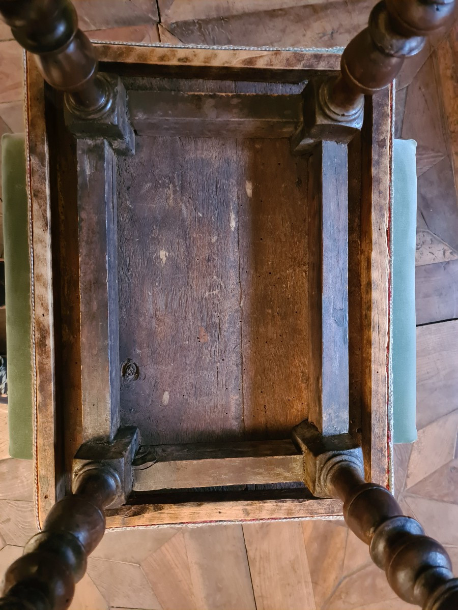 Pair Of Walnut Spool Stools 18th Century Piedmont-photo-3