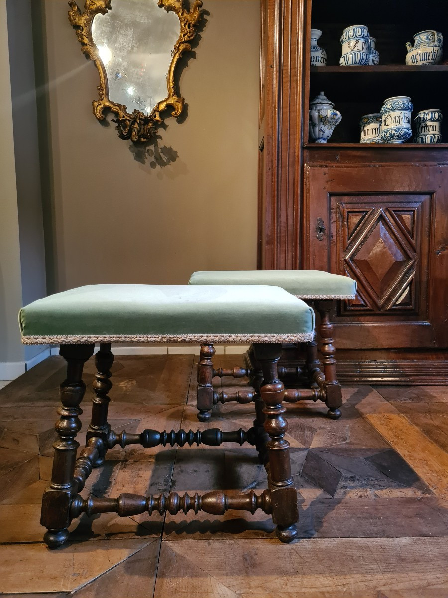 Pair Of Walnut Spool Stools 18th Century Piedmont