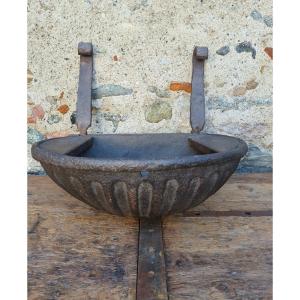 Iron Tub With Supports 17th/18th Century 