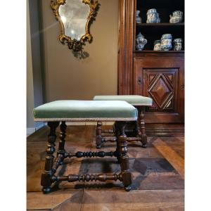 Pair Of Walnut Spool Stools 18th Century Piedmont