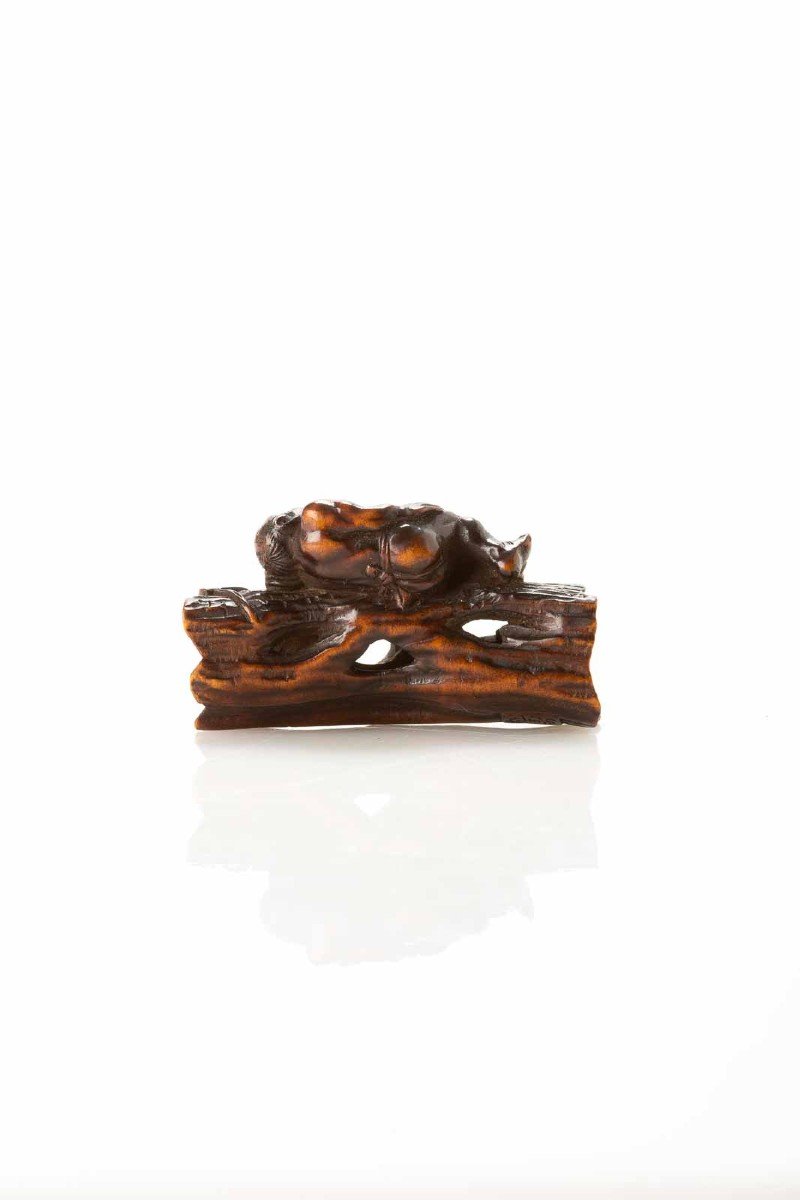 A Japanese Boxwood Netsuke Of A Resting Woodcutter -photo-2