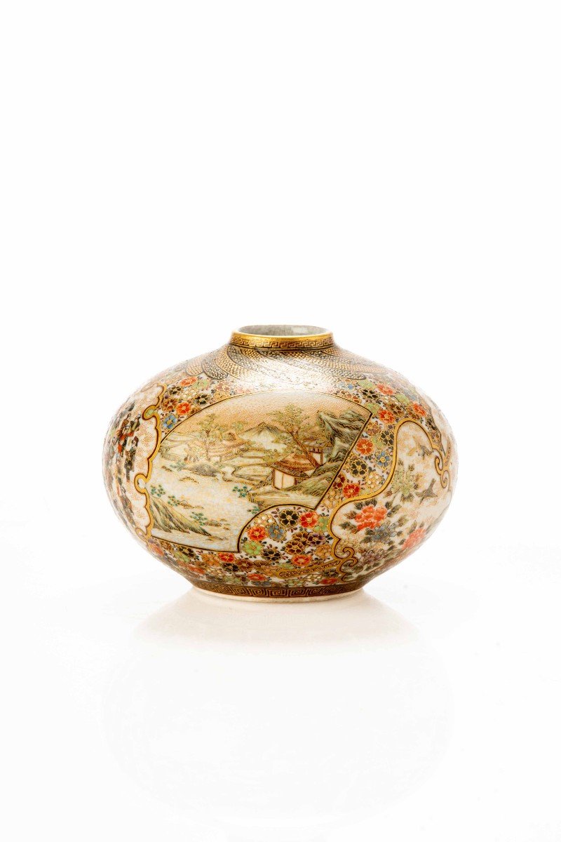 A Satsuma Ceramic Vase With A Globular Body-photo-3