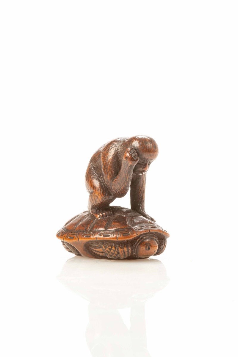 A Boxwood Netsuke Depicting A Monkey Trying To Catch A Turtle-photo-3