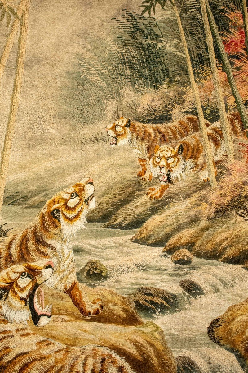 A Japanese Tapestry Depicting Four Tigers-photo-3