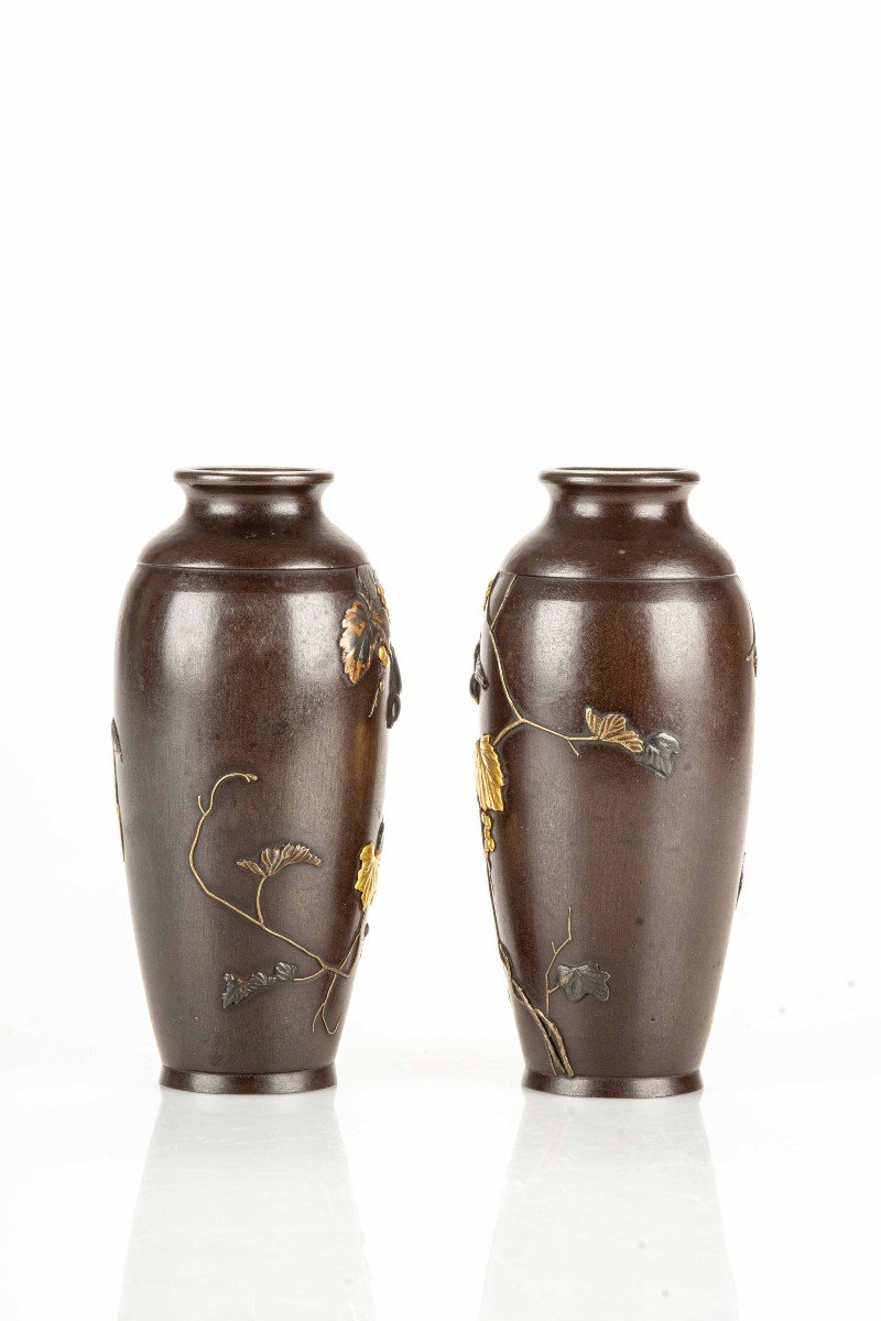 A Pair Of Iron Vases Decorated With Inlays-photo-4